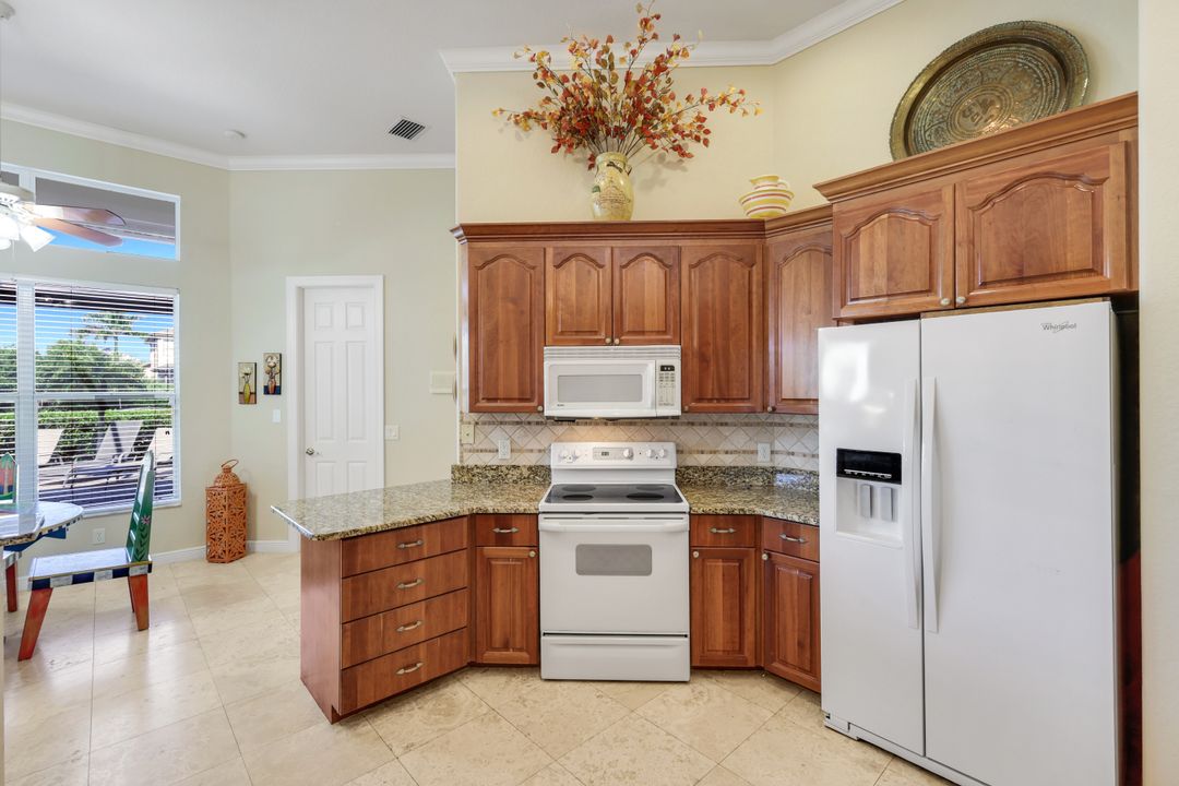 15930 Catalpa Cove Dr, Fort Myers, FL 33908