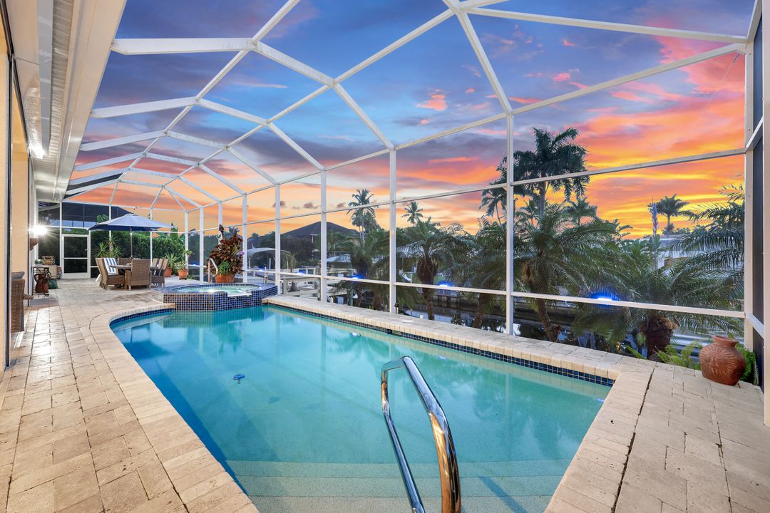 27154 Harbor Dr, Bonita Springs, FL 34135