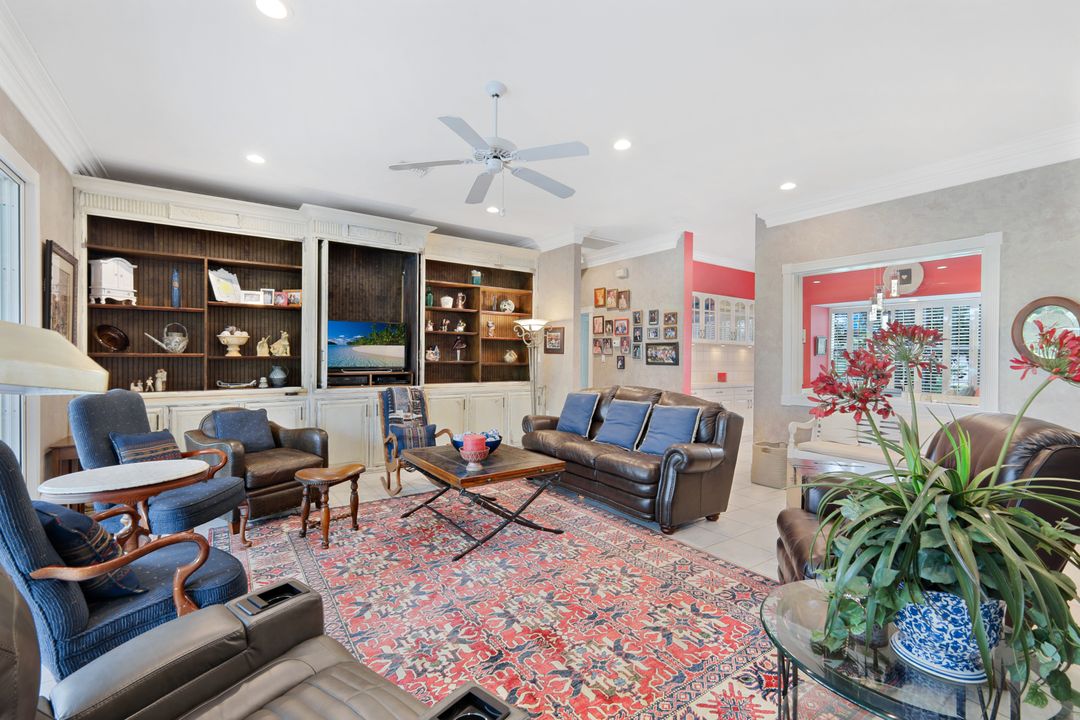 729 Dean Way, Fort Myers, FL 33919