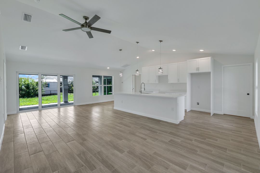 1409 NE 18th Pl, Cape Coral, FL 33909