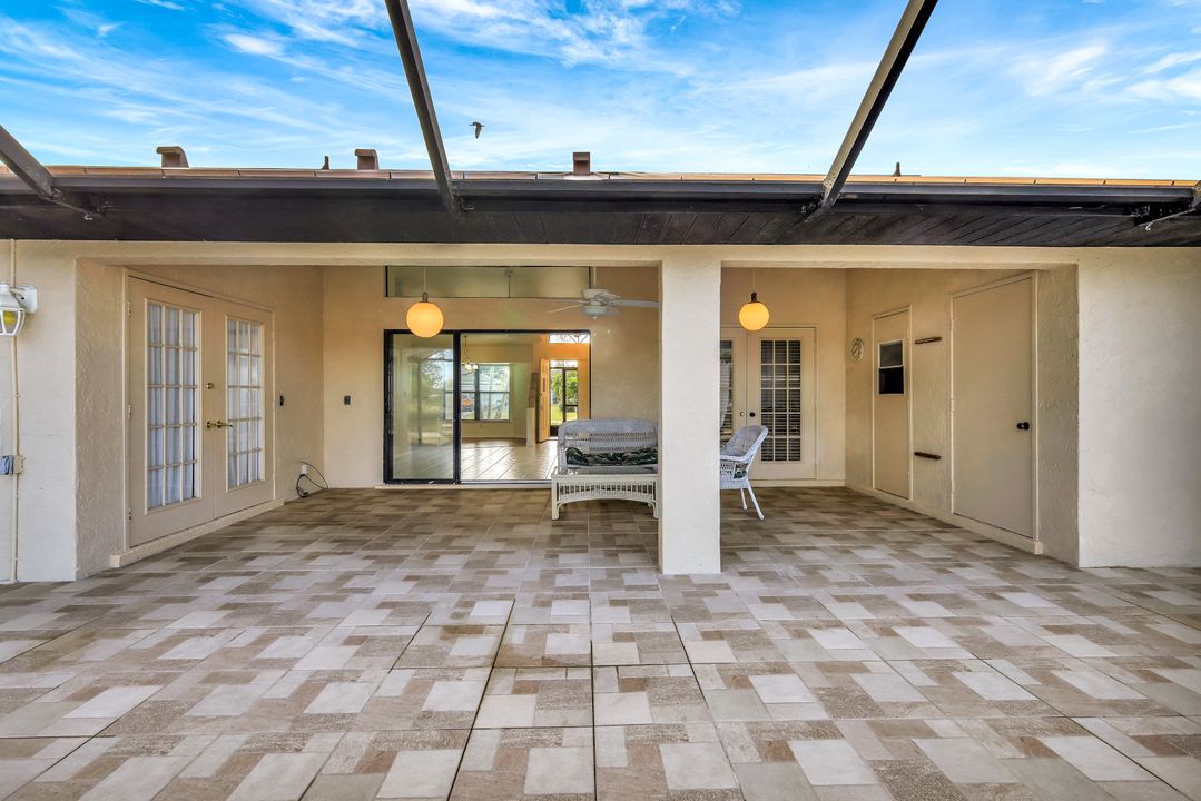1705 SE 7th St, Cape Coral, FL 33990