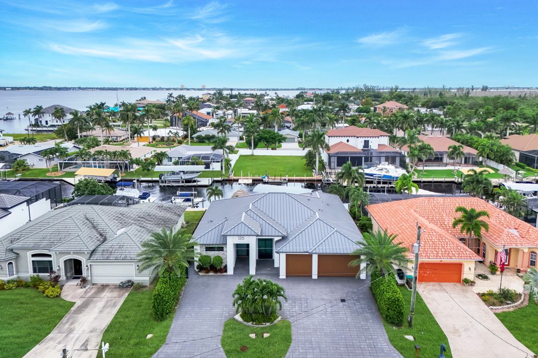 126 SW 57th St, Cape Coral, FL 33914