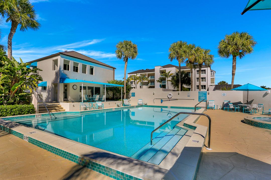 355 Park Shore Dr #1-134, Naples, FL 34103