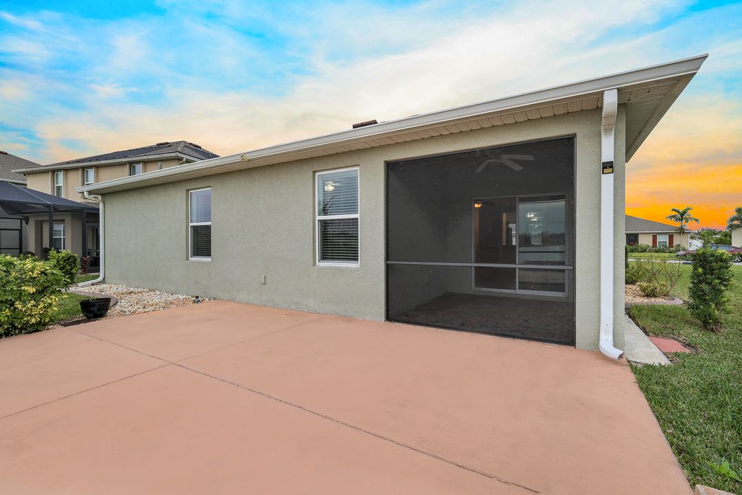 3440 Cancun Ct, Cape Coral, FL 33909