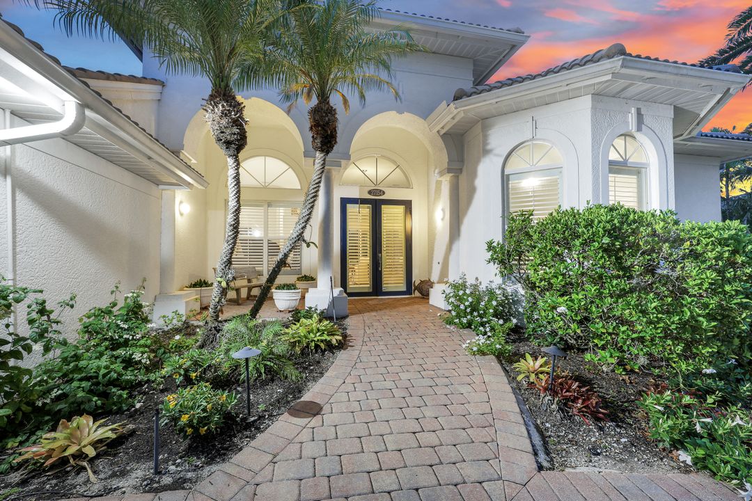 27154 Harbor Dr, Bonita Springs, FL 34135
