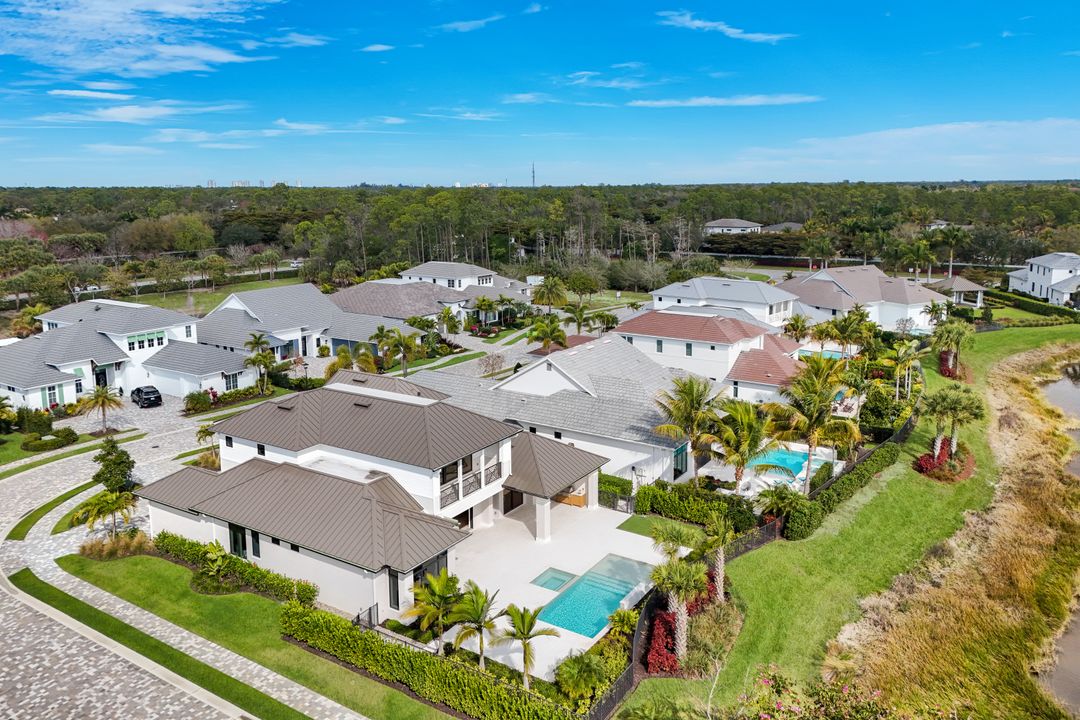 16728 Enclave Cir, Naples, FL 34110