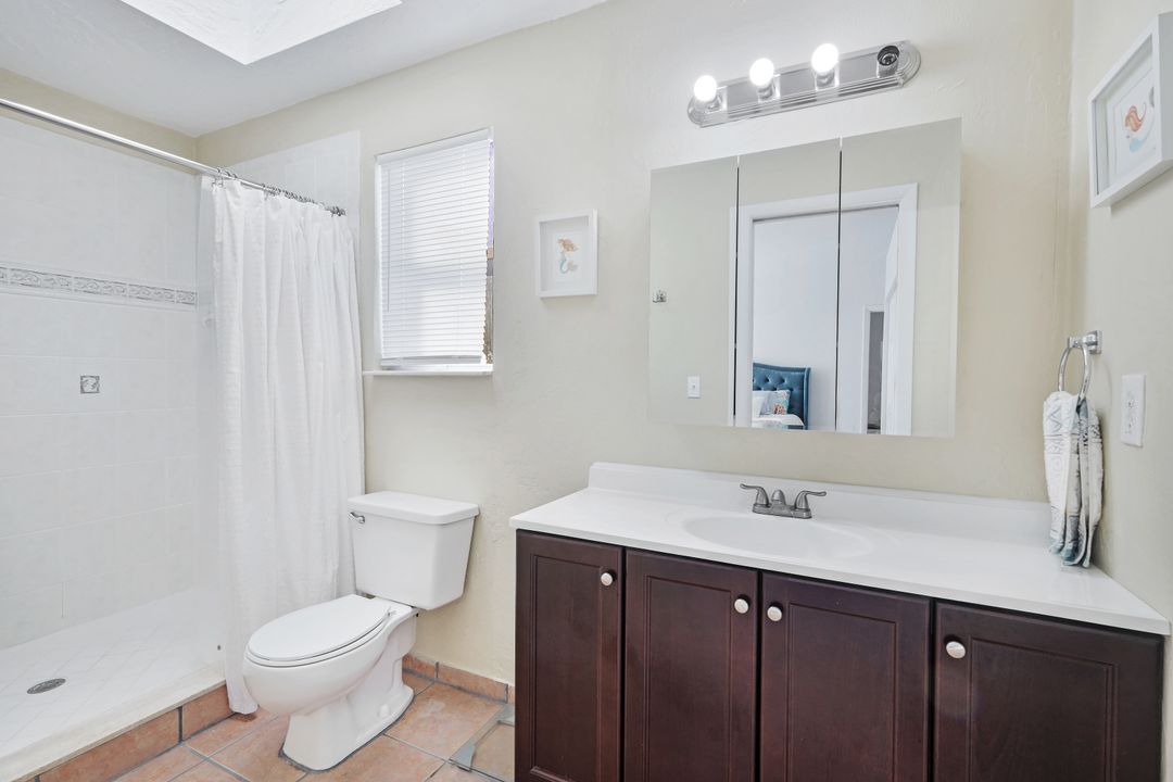 1319 SW 9th Ct, Cape Coral, FL 33991