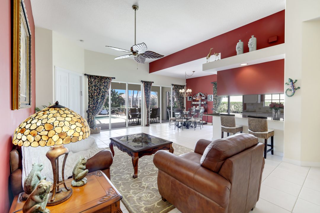 5848 Ferrara Dr, Sarasota, FL 34238