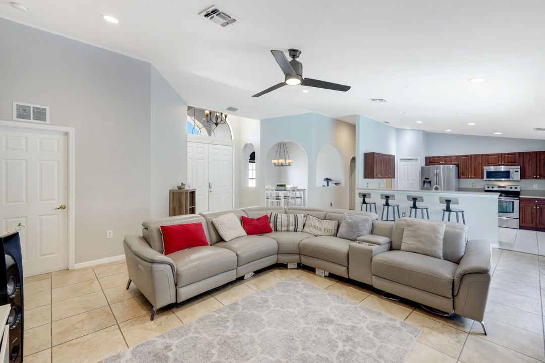 3109 NE 6th Pl, Cape Coral, FL 33909