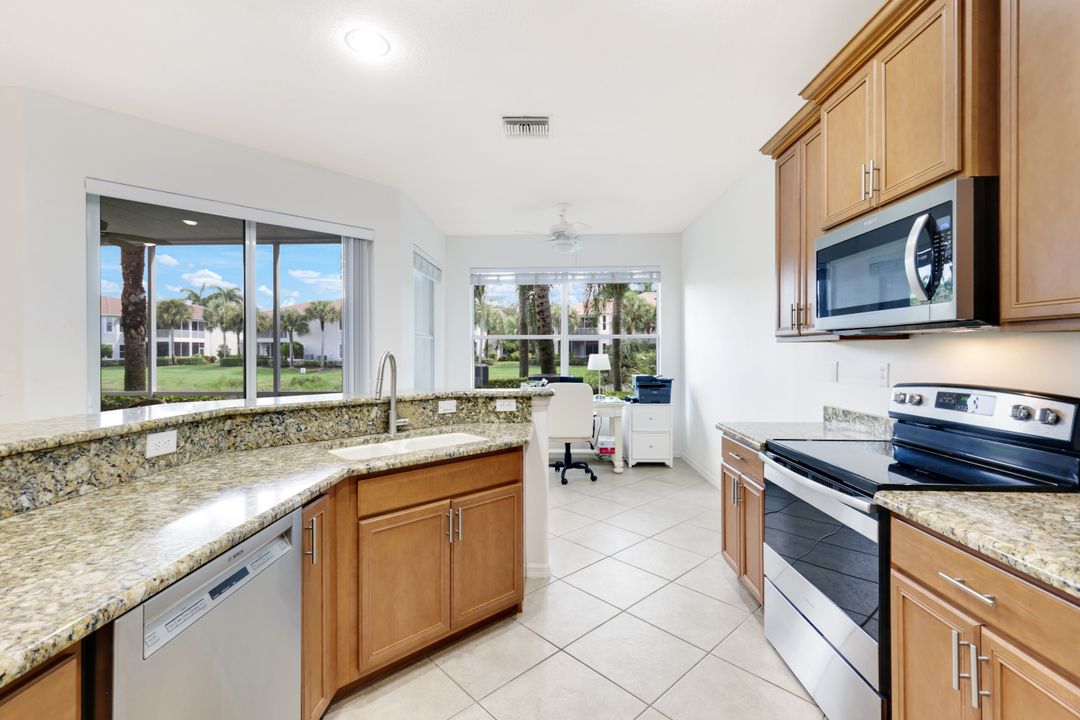 12867 Carrington Cir #102, Naples, FL 34105