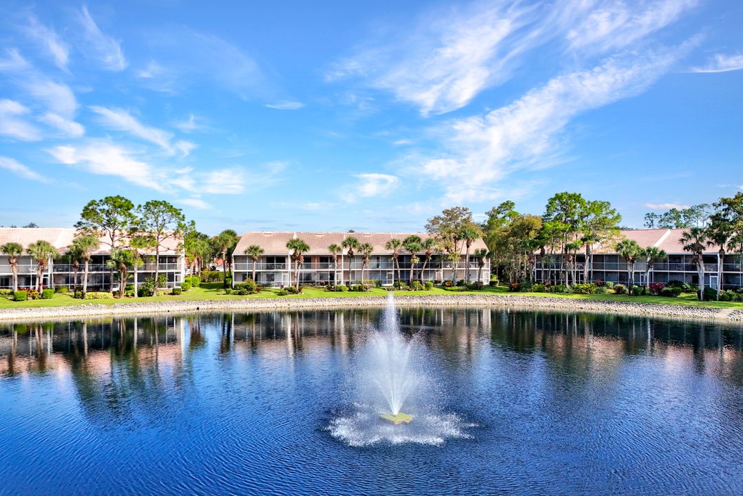 2372 Hidden Lake Dr #08, Naples, FL 34112