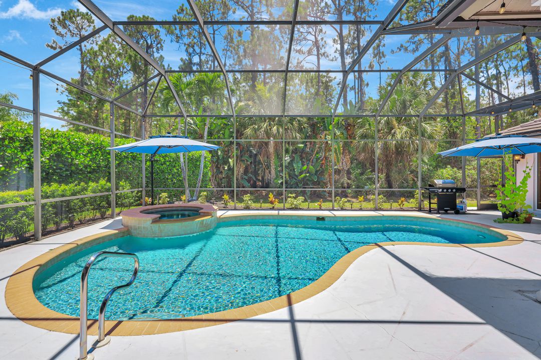 9833 Clear Lake Cir, Naples, FL 34109