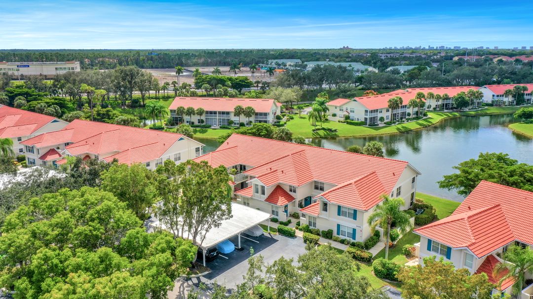 5025 Cedar Springs Dr #102, Naples, FL 34110