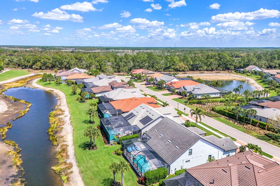 9373 Surfbird Ct, Naples, FL 34120