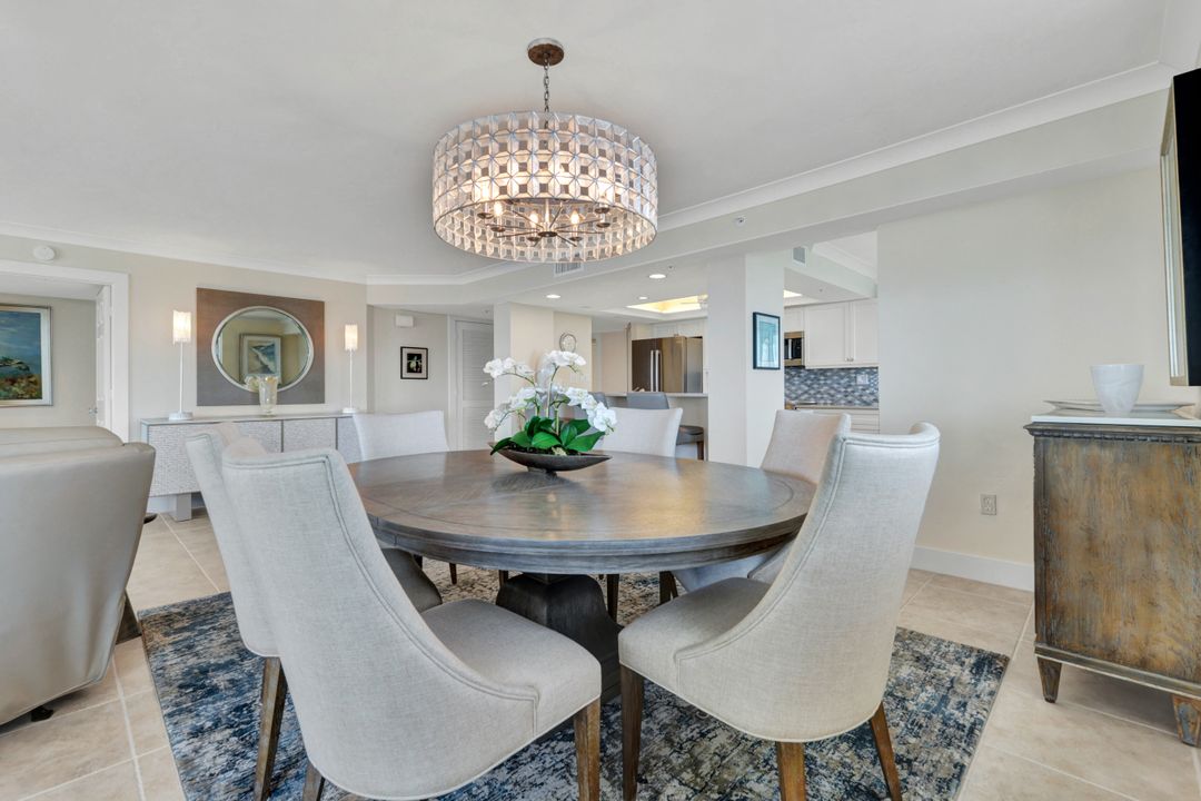 21 Bluebill Ave #1001, Naples, FL 34108