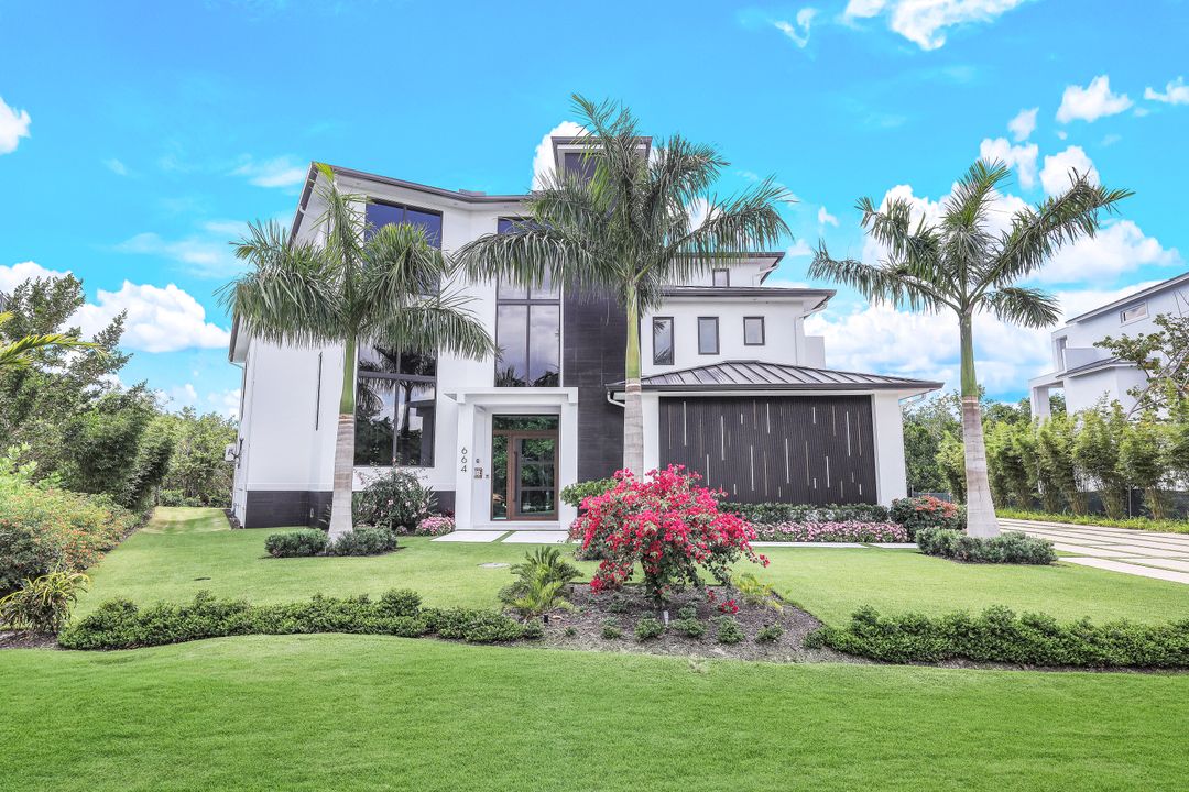 664 Waterside Dr, Marco Island, FL 34145
