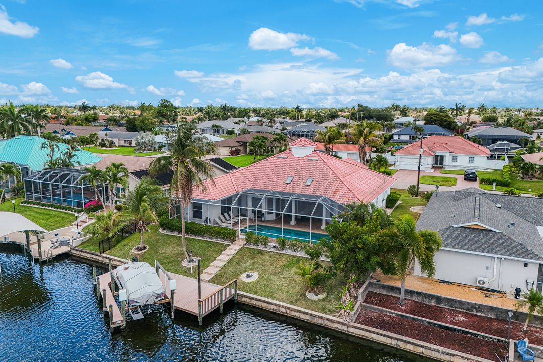 3712 SE 17th Pl, Cape Coral, FL 33904