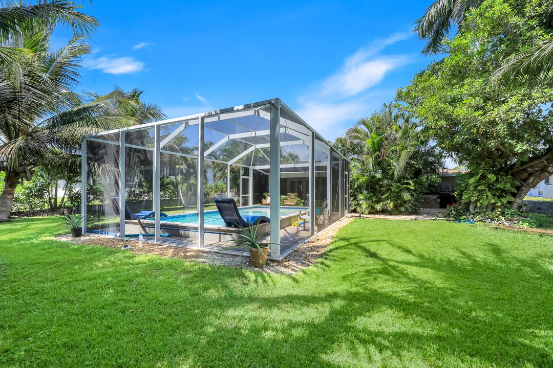 130 Greenbrier St, Marco Island, FL 34145