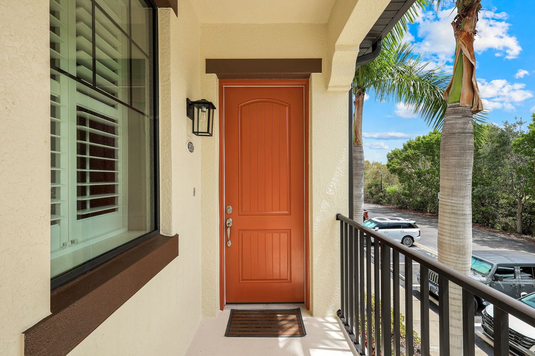 15114 Palmer Lake Cir #203, Naples, FL 34109