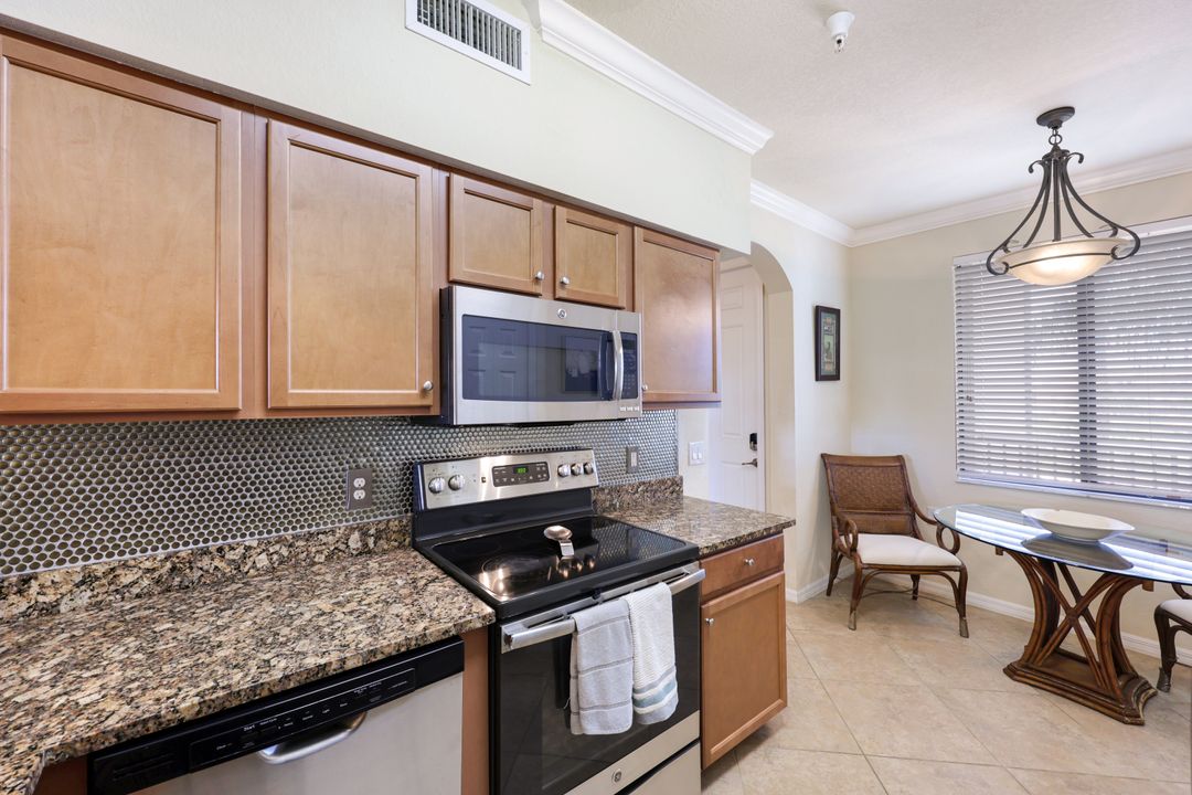 9826 Giaveno Cir #1534, Naples, FL 34113