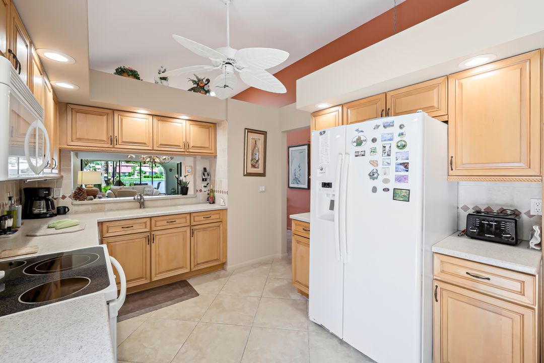 359 Bay Forest Dr  #1B, Naples, FL 34110