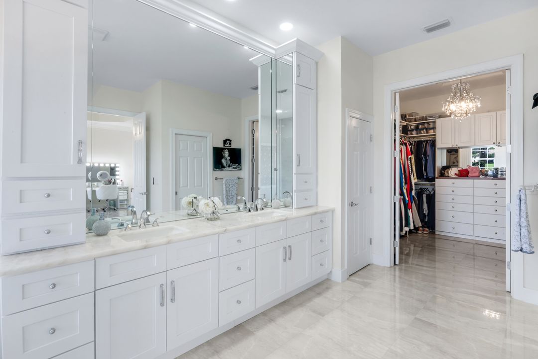 22660 Fairlawn Ct, Estero , FL 34135