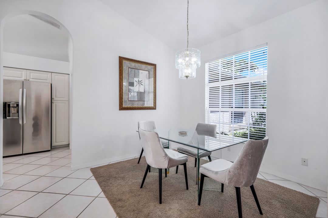 5110 Brixton Ct, Naples, FL 34104