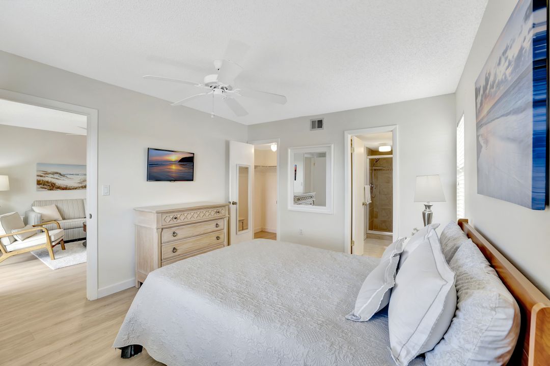 4166 27th Ct SW #201, Naples, FL 34116