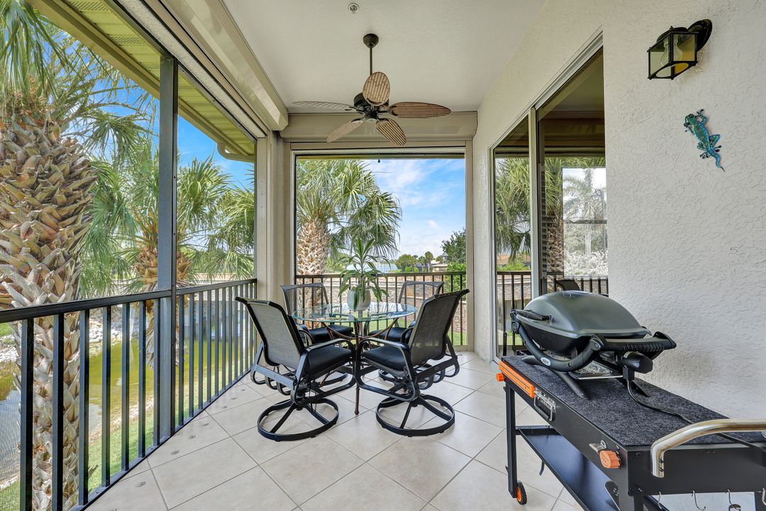 8723 Coastline Ct #202, Naples, FL 34120