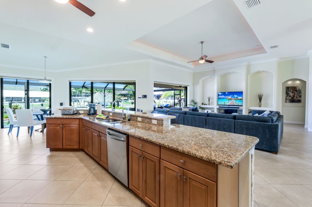 4418 SW 10th Ave, Cape Coral, FL 33914