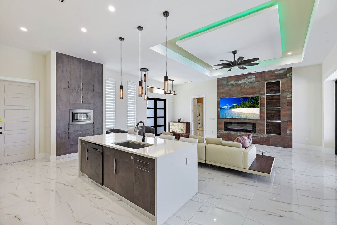 309 SW 47th St, Cape Coral, FL 33914