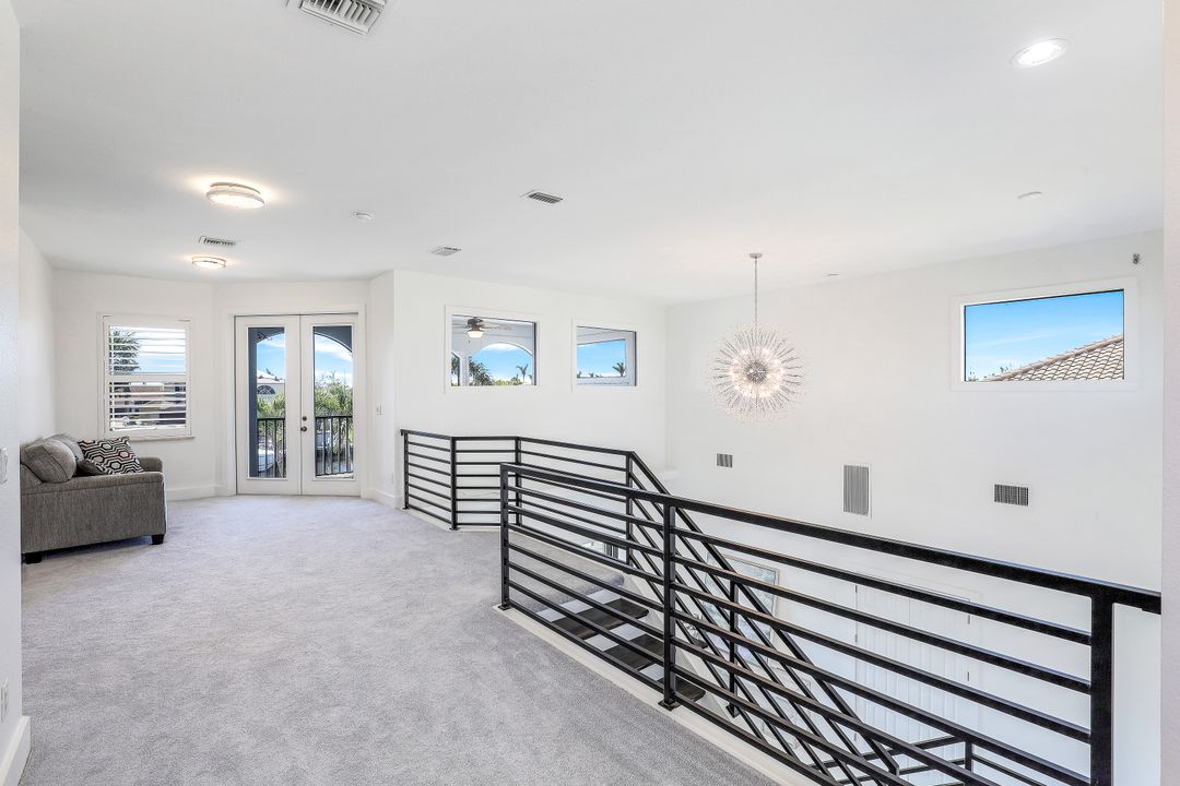 2550 SW 27th Pl, Cape Coral, FL 33914