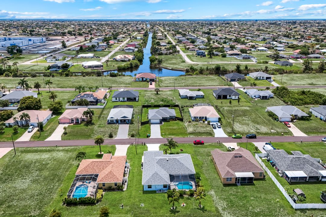 405 NW 18th Ave, Cape Coral, FL 33993