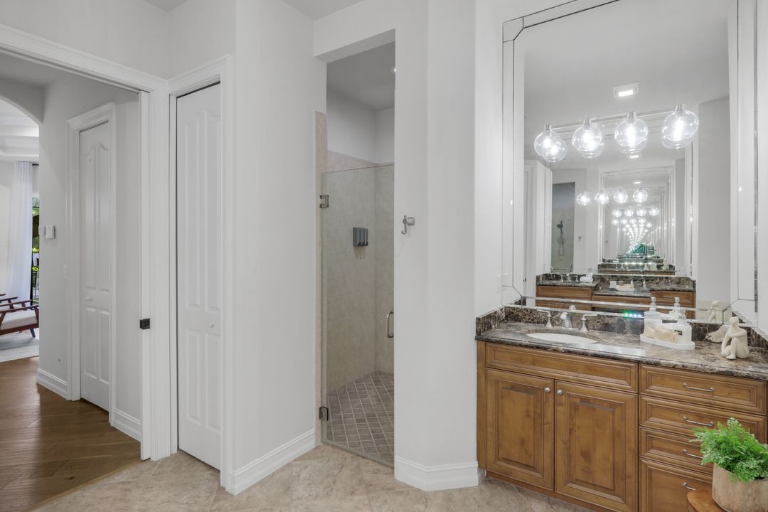 4480 1st Ave NW, Naples, FL 34119