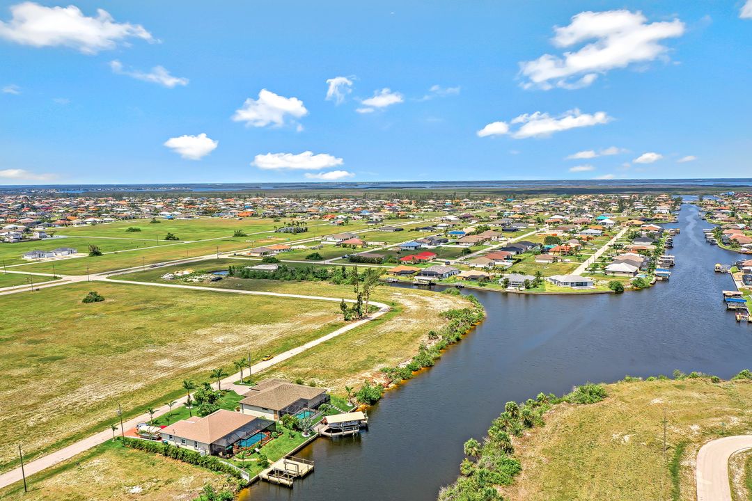 3213 NW 9th St, Cape Coral, FL 33993