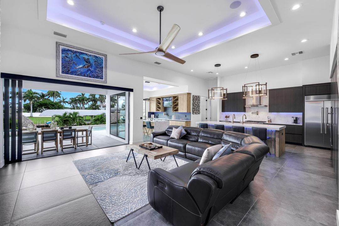 126 SW 57th St, Cape Coral, FL 33914