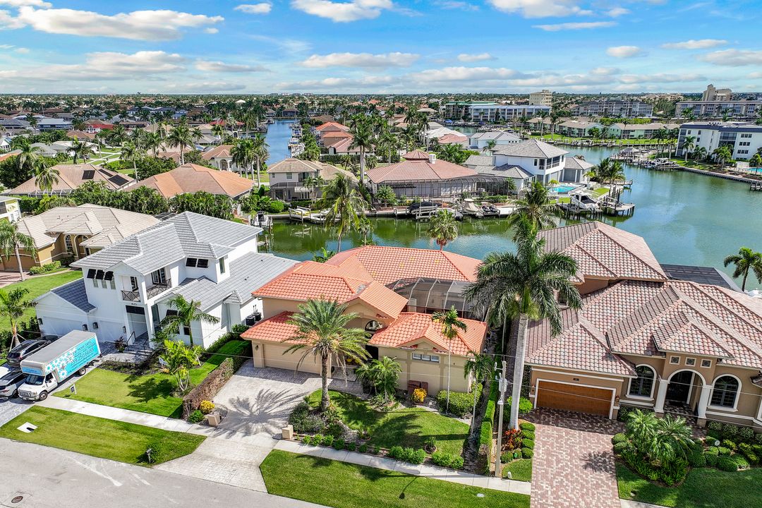 833 Swan Dr, Marco Island, FL 34145