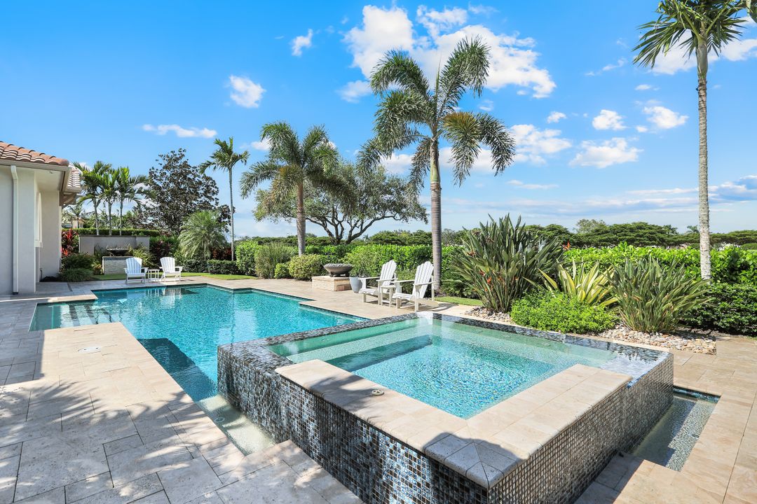 16747 Prato Way, Naples, FL 34110