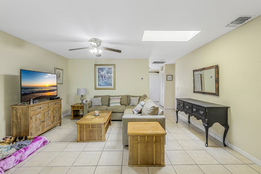 1507 SE 24th Ave, Cape Coral, FL 33990