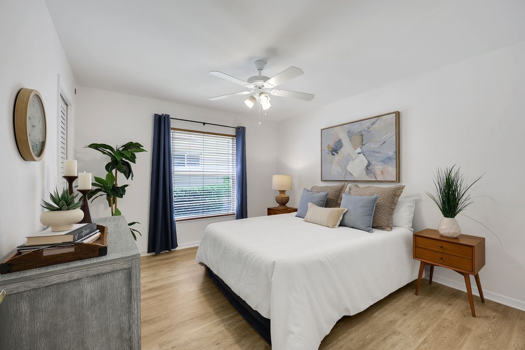 10951 Fieldfair Dr, Naples, FL 34119