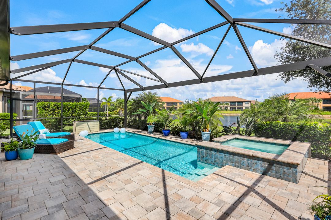 9465 Terresina Dr, Naples, FL 34119