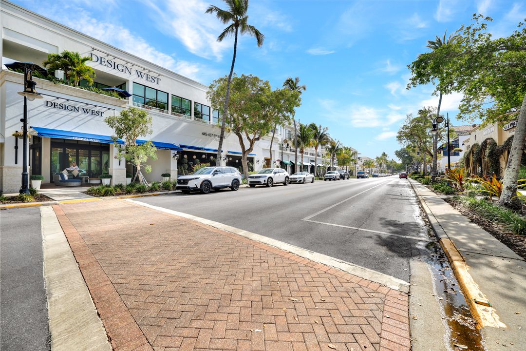 655 8th Ave S #6, Naples, FL 34102