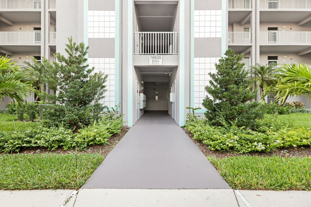 16635 Lake Cir Dr #627, Fort Myers, FL 33908