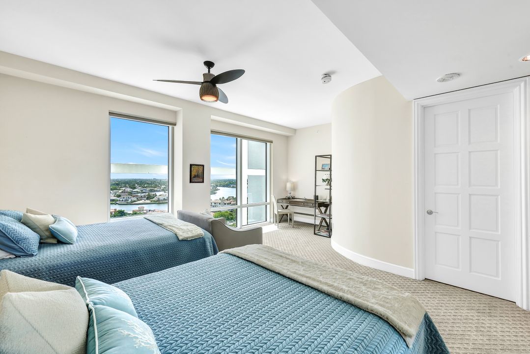 4151 Gulf Shore Blvd N #1604, Naples, FL 34103