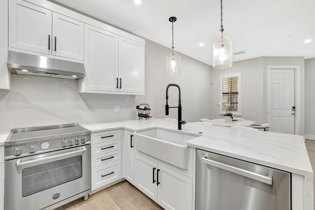 9037 Alturas St #3705, Naples, FL 34113