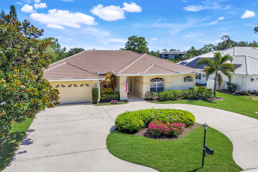 190 Palmetto Dunes Cir, Naples, FL 34113