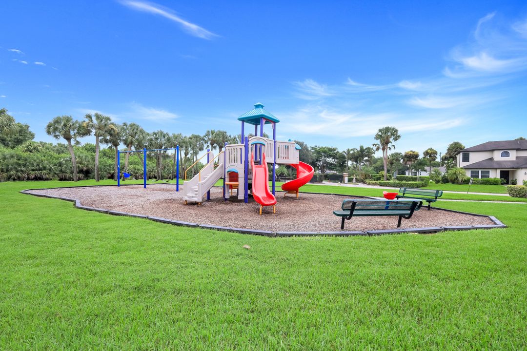 740 Evening Shade Ln, Lehigh Acres, FL 33974