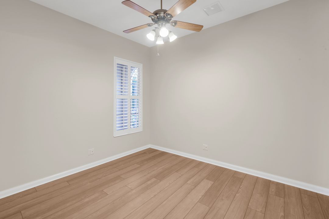 3821 Whidbey Way, Naples, FL 34119