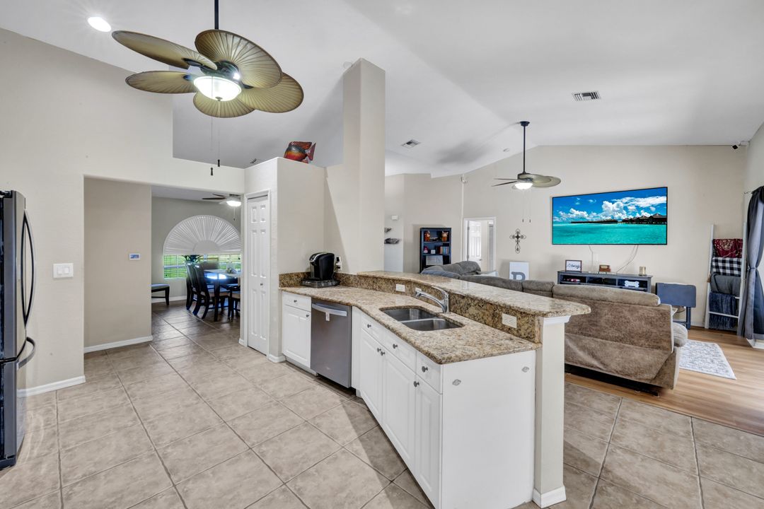 1121 NW 27th Ave, Cape Coral, FL 33993