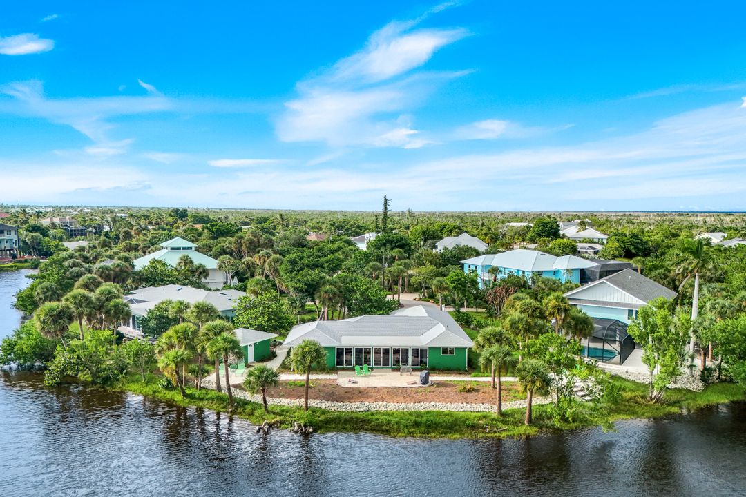 969 Fish Crow Rd, Sanibel, FL 33957